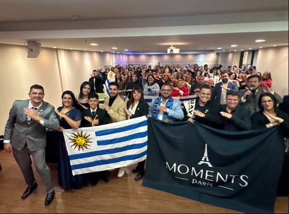 Equipe Moments em evento no Uruguai